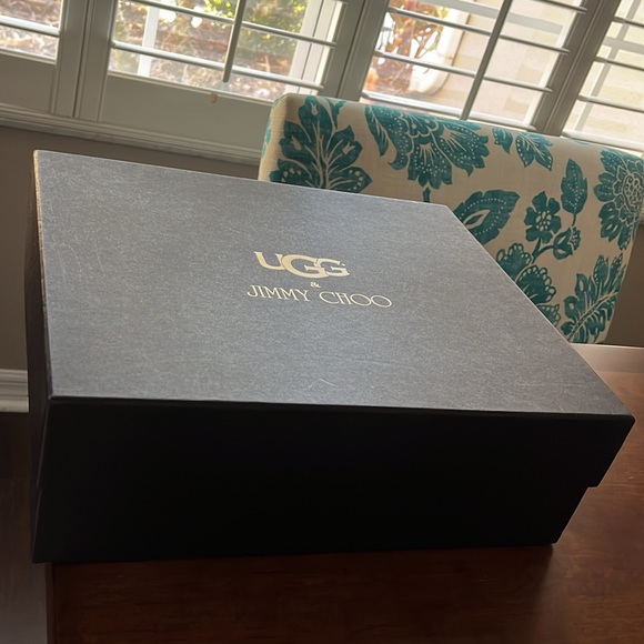 UGG & Jimmy Choo black fringe shearling star studded boots with original box - Picture 16 of 17